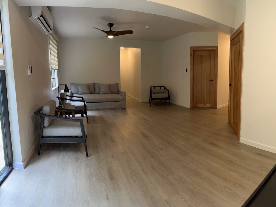 Cocoa-Woodcreeper-Living-Room-1024x708