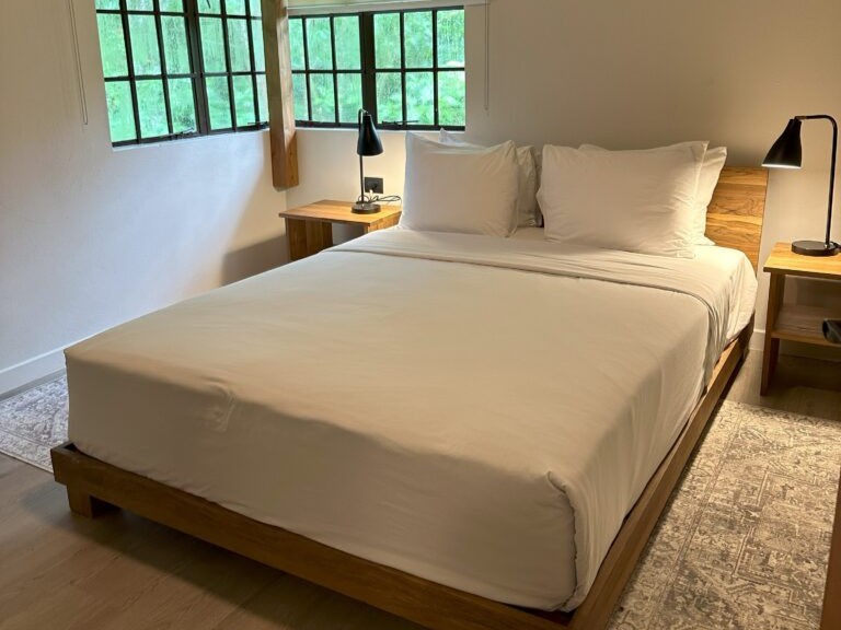 Cocoa-Woodcreeper-Upstairs-Bedroom-2-768x1024