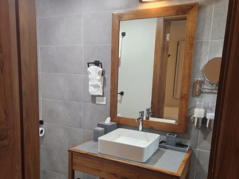 PHOTO-2024-02-21-16-12-58-3-768x1024